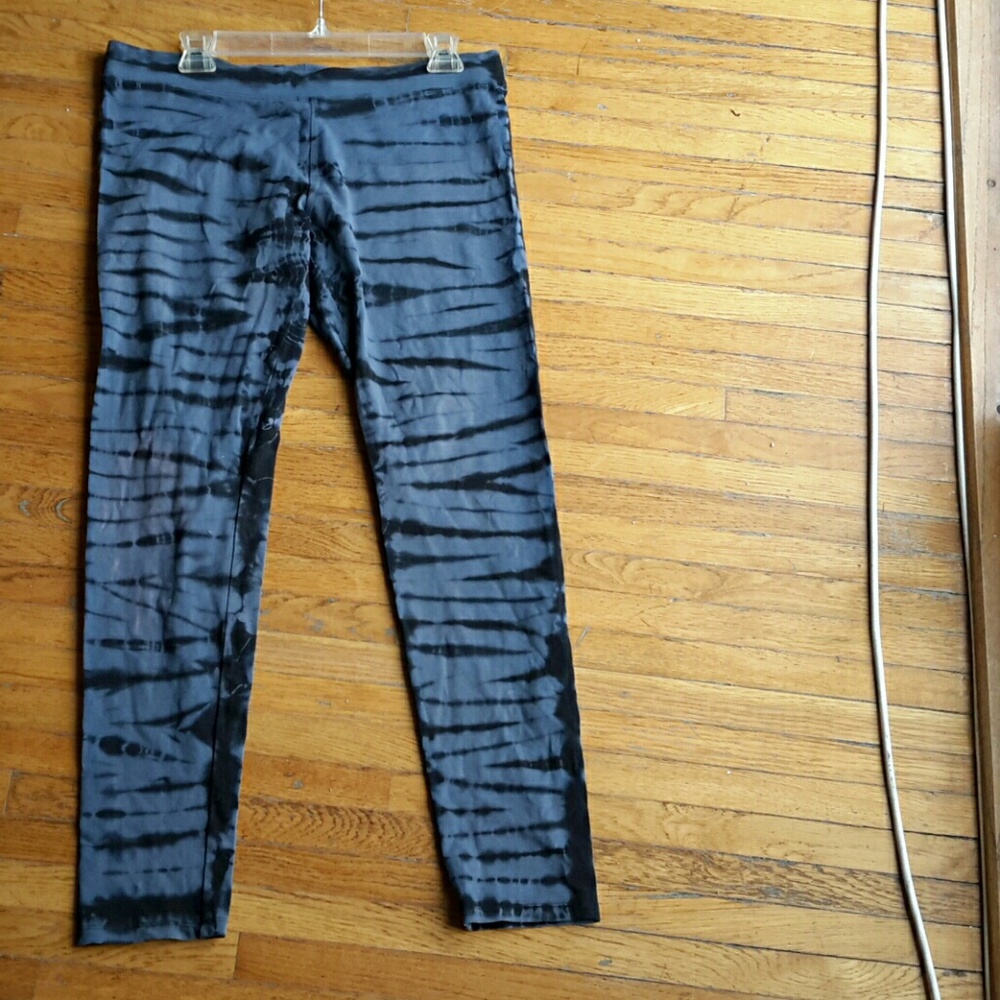 Blue tiger stripped leggings by Express